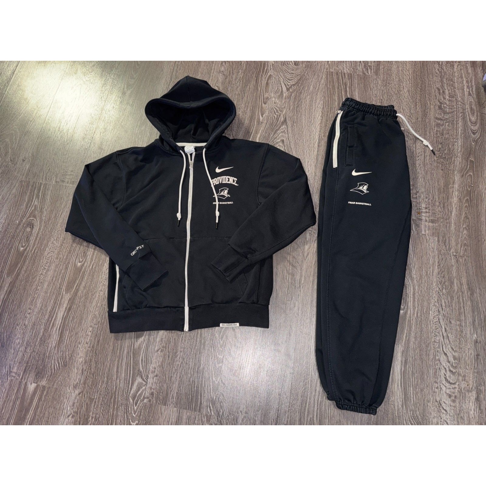 Nike Providence College Friars Mens Basketball Team Issue Travel Sweatsuit Men M